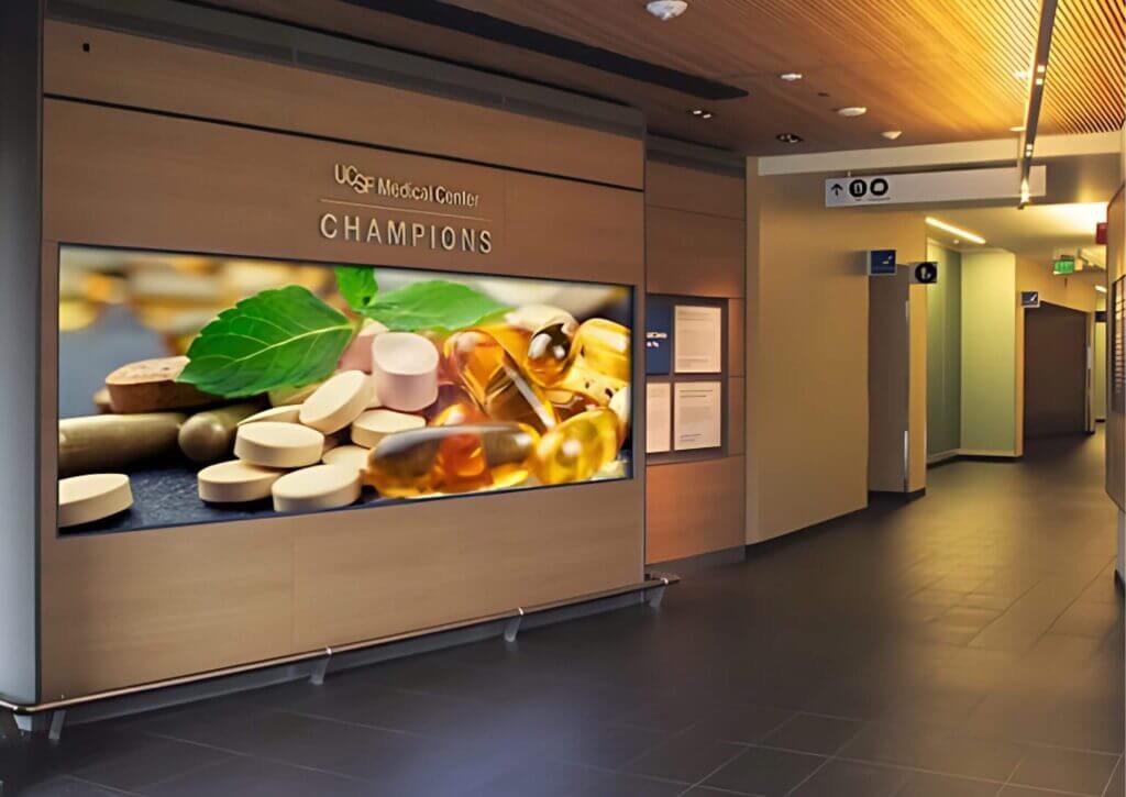 Large Indoor Outdoor-LED-Display